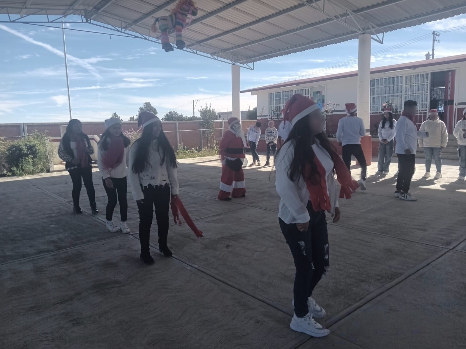 Celebra fiestas navideñas  Telesecundaria 11 DE Septiembre  de Españita